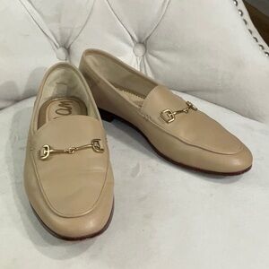 Nude leather Sam Edelman flat / loafer size 6